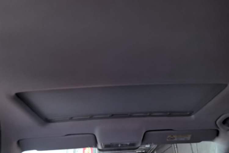 Used Volkswagen Jetta 2019 Dream Edition 1.5L Automatic Comfort Version Headliner