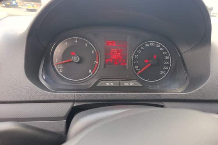 Used Volkswagen Jetta 2019 Dream Edition 1.5L Manual Fashion Version Instrument Cluster