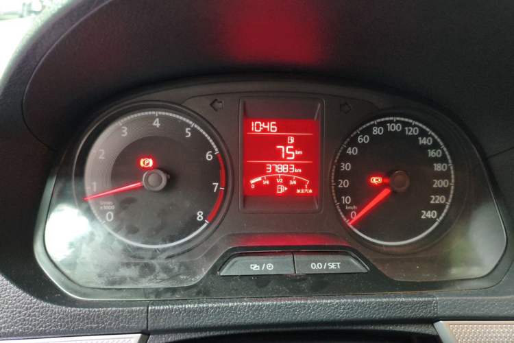 Used Volkswagen Jetta 2019 Dream Edition 1.5L Manual Comfort Version Instrument Cluster