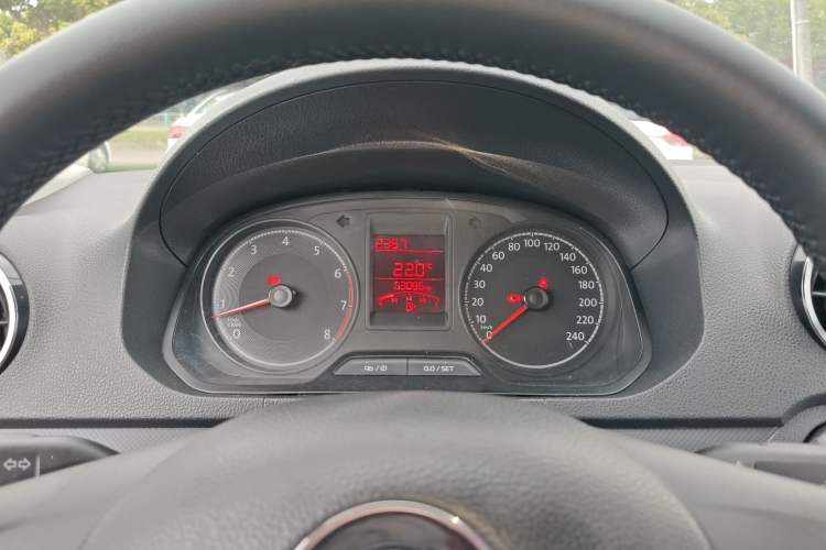 Used Volkswagen Jetta 2019 Dream Edition 1.4L Manual Fashion Version Instrument Cluster