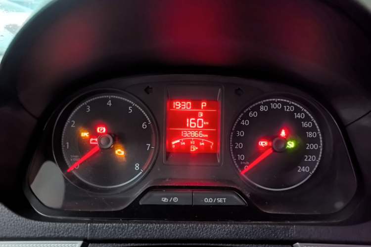 Used Volkswagen Jetta 2019 Dream Edition 1.5L Automatic Comfort Version Instrument Cluster