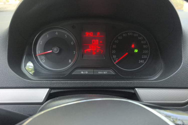 Used Volkswagen Jetta 2019 Dream Edition 1.5L Automatic Comfort Version Instrument Cluster