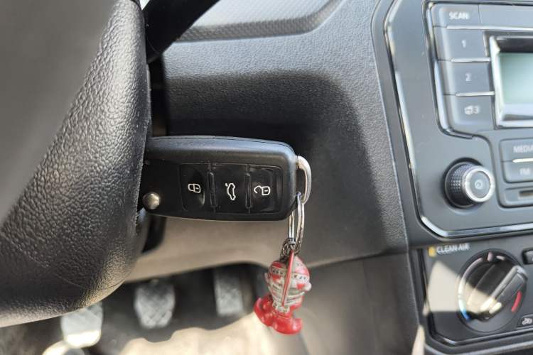 Used Volkswagen Jetta 2019 Dream Edition 1.4L Manual Fashion Version Interior 1