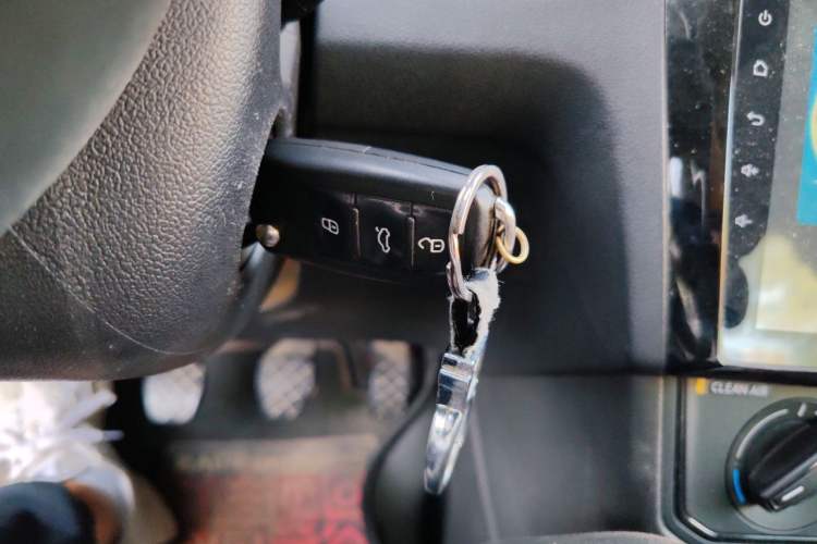 Used Volkswagen Jetta 2019 Dream Edition 1.4L Manual Fashion Version Interior 1