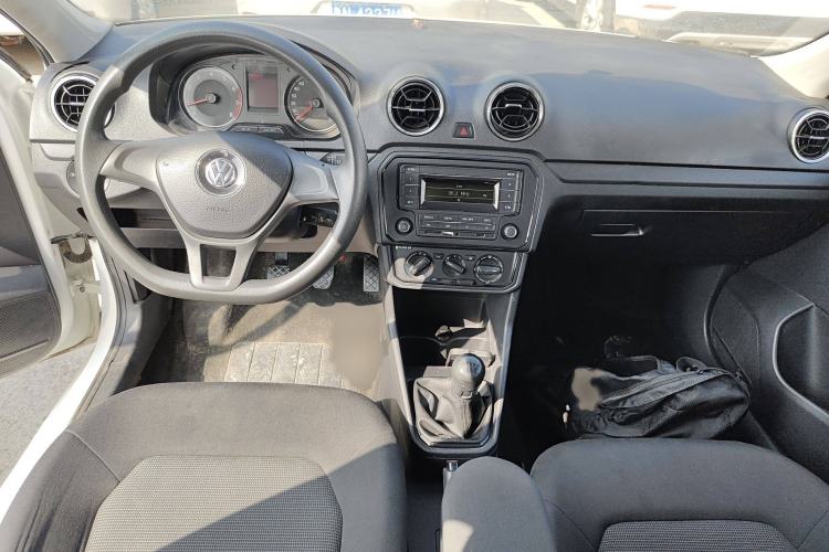 Used Volkswagen Jetta 2019 Dream Edition 1.4L Manual Fashion Version Interior 2