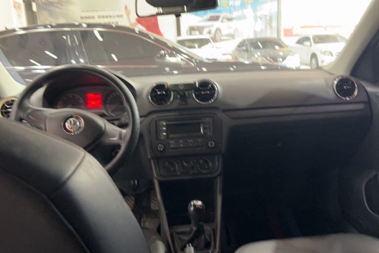 Used Volkswagen Jetta 2019 Dream Edition 1.4L Manual Fashion Version Interior 3