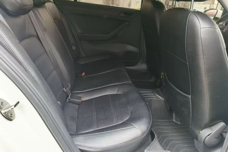 Used Volkswagen Jetta 2019 Dream Edition 1.5L Automatic Fashionable Version Interior 3