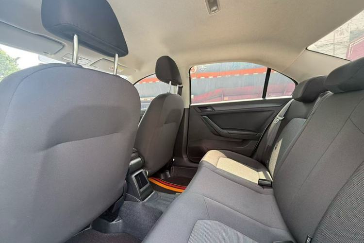 Used Volkswagen Jetta 2019 Dream Edition 1.5L Automatic Fashionable Version Interior 3