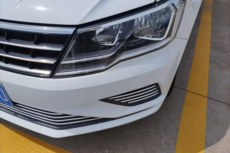 Used Volkswagen Jetta 2019 Dream Edition 1.5L Manual Fashion Version Left Front Headlight