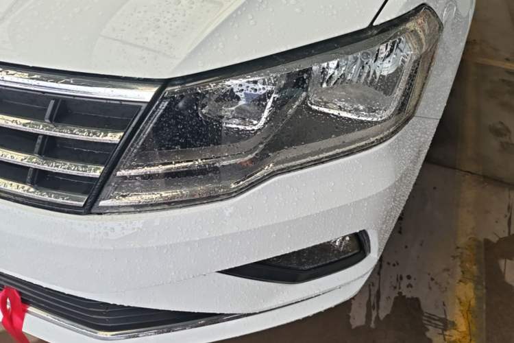 Used Volkswagen Jetta 2019 Dream Edition 1.5L Manual Comfort Version Left Front Headlight