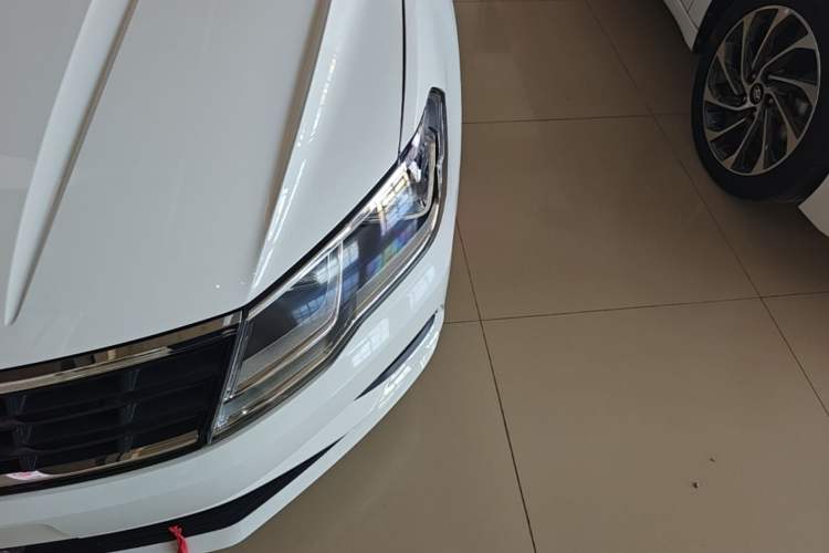 Used Volkswagen Jetta 2019 Dream Edition 1.5L Manual Fashion Version Left Front Headlight