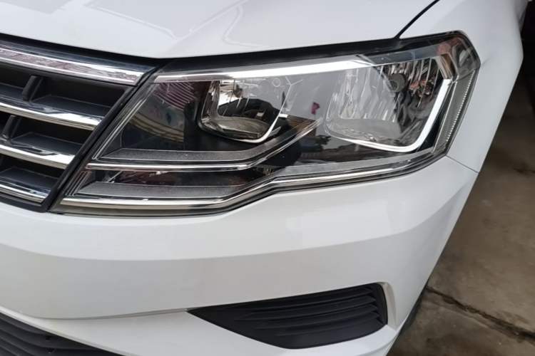 Used Volkswagen Jetta 2019 Dream Edition 1.4L Manual Fashion Version Left Front Headlight