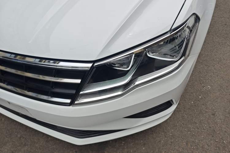 Used Volkswagen Jetta 2019 Dream Edition 1.4L Manual Fashion Version Left Front Headlight