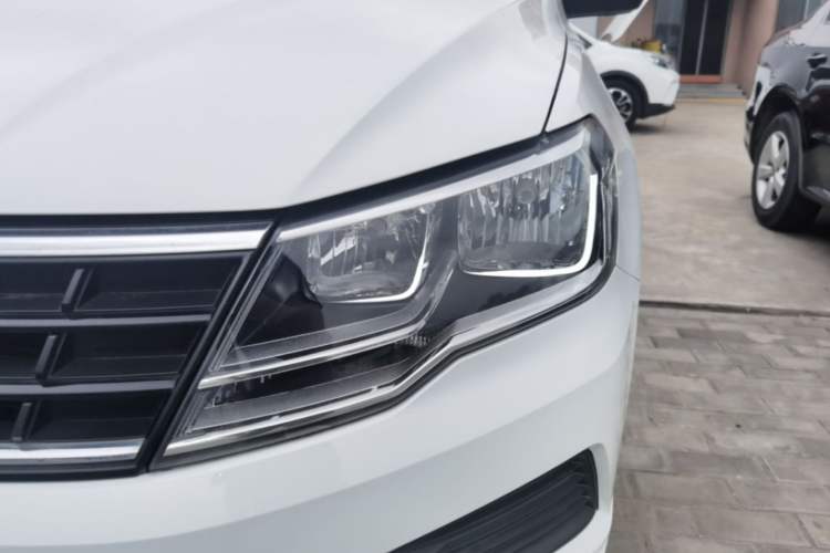 Used Volkswagen Jetta 2019 Dream Edition 1.5L Manual Fashion Version Left Front Headlight
