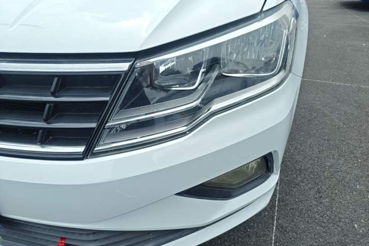 Used Volkswagen Jetta 2019 Dream Edition 1.4L Manual Fashion Version Left Front Headlight