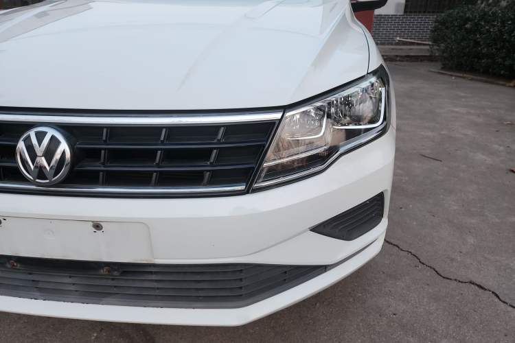 Used Volkswagen Jetta 2019 Dream Edition 1.4L Manual Fashion Version Left Front Headlight