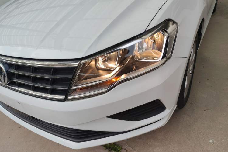 Used Volkswagen Jetta 2019 Dream Edition 1.5L Manual Fashion Version Left Front Headlight
