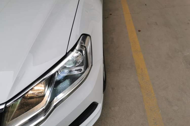 Used Volkswagen Jetta 2019 Dream Edition 1.5L Manual Fashion Version Left Front Headlight
