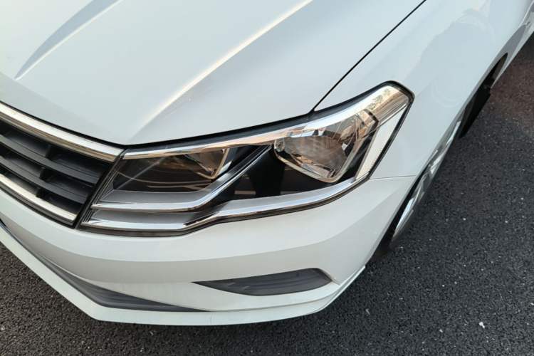 Used Volkswagen Jetta 2019 Dream Edition 1.5L Manual Fashion Version Left Front Headlight