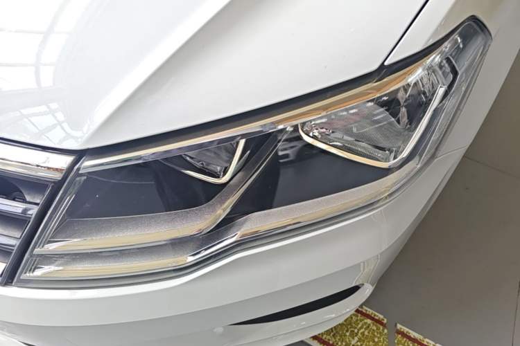 Used Volkswagen Jetta 2019 Dream Edition 1.4L Manual Fashion Version Left Front Headlight