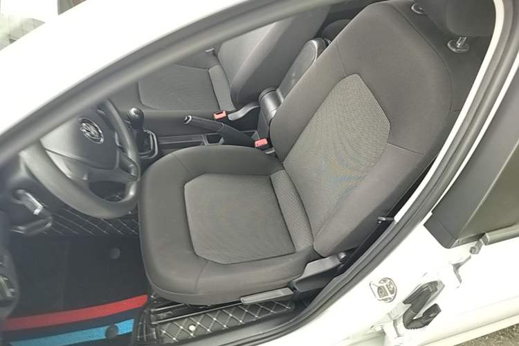 Used Volkswagen Jetta 2019 Dream Edition 1.4L Manual Fashion Version Left Front Seat