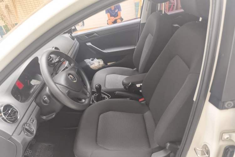 Used Volkswagen Jetta 2019 Dream Edition 1.4L Manual Fashion Version Left Front Seat