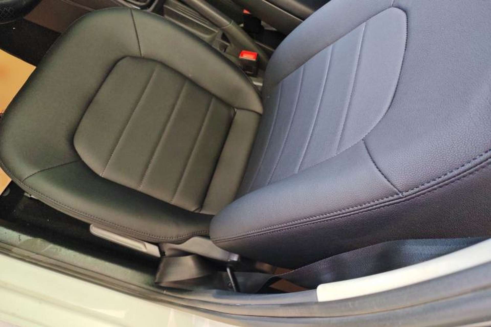 Used Volkswagen Jetta 2019 Dream Edition 1.5L Manual Fashion Version Left Front Seat