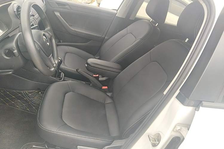 Used Volkswagen Jetta 2019 Dream Edition 1.5L Manual Fashion Version Left Front Seat