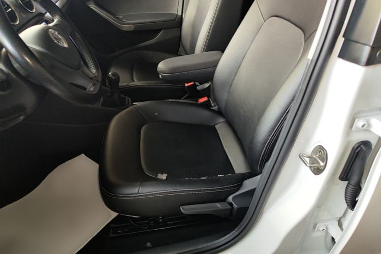 Used Volkswagen Jetta 2019 Dream Edition 1.4L Manual Fashion Version Left Front Seat