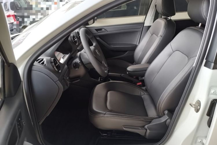 Used Volkswagen Jetta 2019 Dream Edition 1.4L Manual Fashion Version Left Front Seat