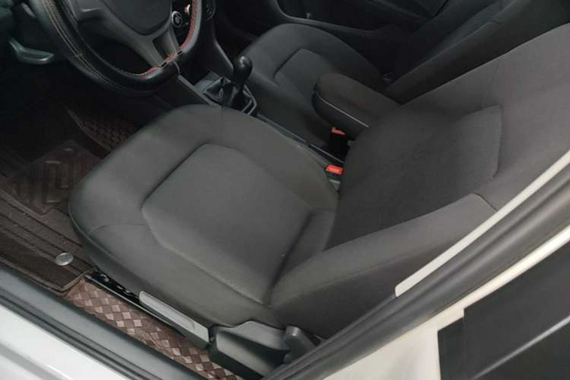 Used Volkswagen Jetta 2019 Dream Edition 1.5L Manual Fashion Version Left Front Seat