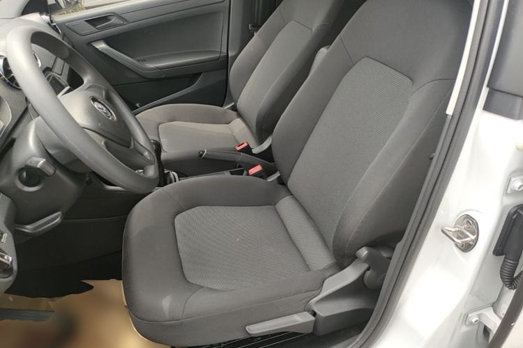 Used Volkswagen Jetta 2019 Dream Edition 1.4L Manual Fashion Version Left Front Seat
