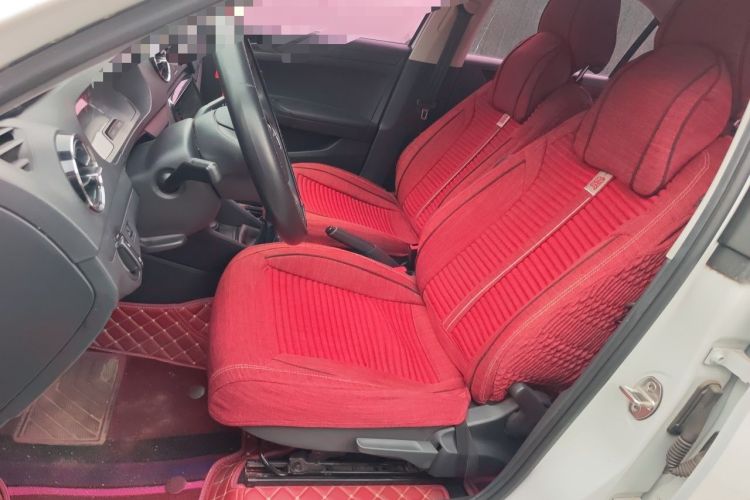 Used Volkswagen Jetta 2019 Dream Edition 1.4L Manual Fashion Version Left Front Seat