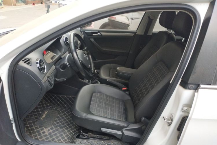 Used Volkswagen Jetta 2019 Dream Edition 1.4L Manual Comfort Version Left Front Seat