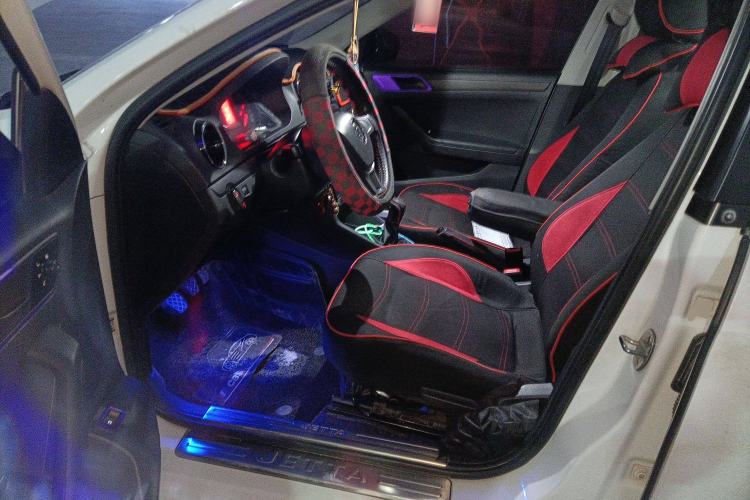 Used Volkswagen Jetta 2019 Dream Edition 1.4L Manual Fashion Version Left Front Seat