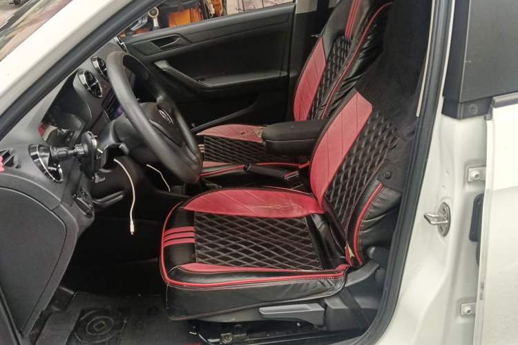 Used Volkswagen Jetta 2019 Dream Edition 1.4L Manual Fashion Version Left Front Seat