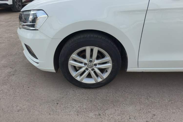 Used Volkswagen Jetta 2019 Dream Edition 1.5L Manual Fashion Version Left Front Wheel Hub