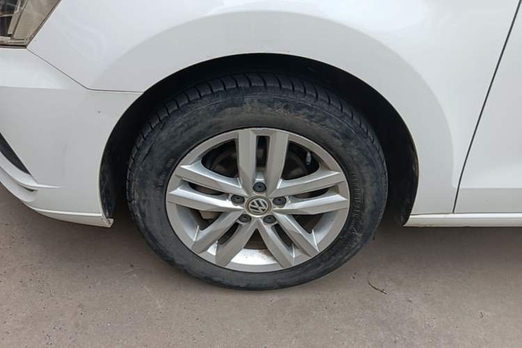 Used Volkswagen Jetta 2019 Dream Edition 1.5L Manual Fashion Version Left Front Wheel Hub