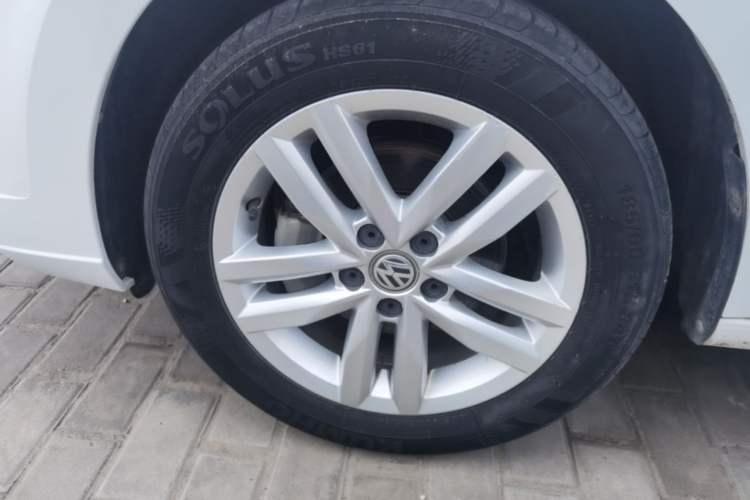 Used Volkswagen Jetta 2019 Dream Edition 1.5L Manual Fashion Version Left Front Wheel Hub