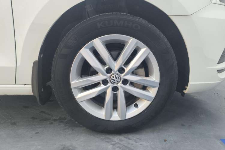 Used Volkswagen Jetta 2019 Dream Edition 1.4L Manual Fashion Version Left Front Wheel Hub