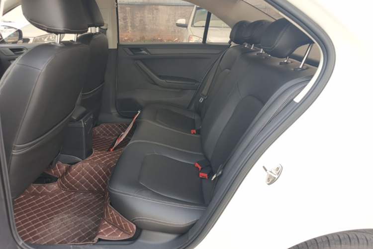Used Volkswagen Jetta 2019 Dream Edition 1.5L Manual Fashion Version Left Rear Seat