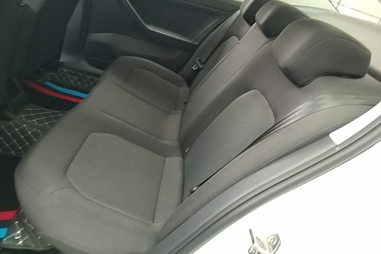Used Volkswagen Jetta 2019 Dream Edition 1.4L Manual Fashion Version Left Rear Seat