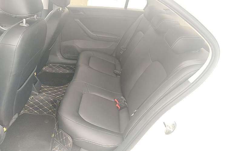 Used Volkswagen Jetta 2019 Dream Edition 1.5L Manual Fashion Version Left Rear Seat