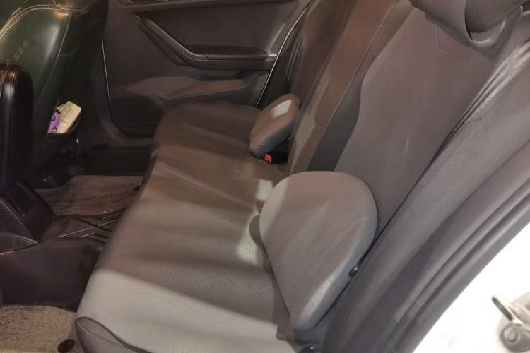 Used Volkswagen Jetta 2019 Dream Edition 1.4L Manual Fashion Version Left Rear Seat