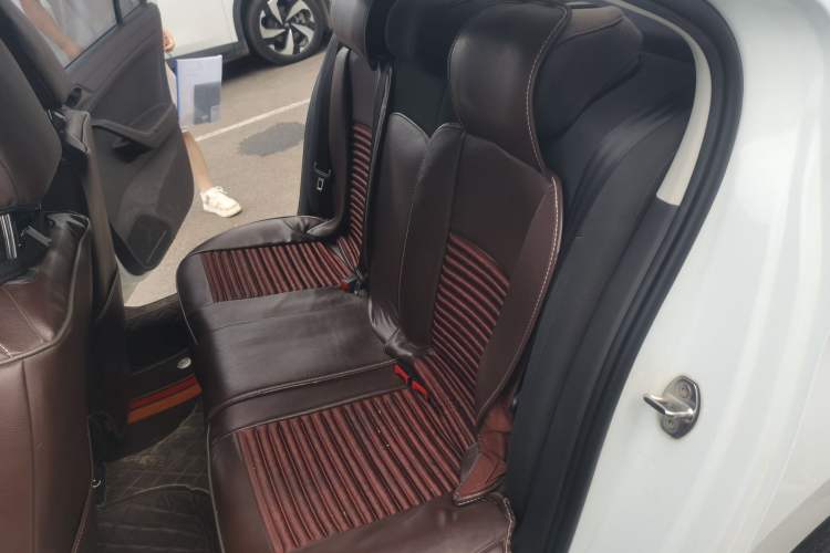 Used Volkswagen Jetta 2019 Dream Edition 1.4L Manual Fashion Version Left Rear Seat