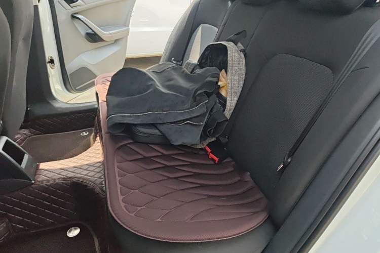 Used Volkswagen Jetta 2019 Dream Edition 1.5L Manual Fashion Version Left Rear Seat