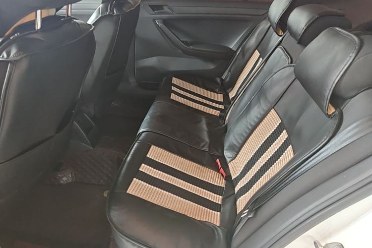 Used Volkswagen Jetta 2019 Dream Edition 1.5L Automatic Fashionable Version Left Rear Seat