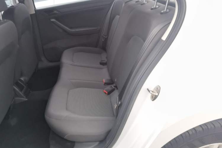 Used Volkswagen Jetta 2019 Dream Edition 1.5L Manual Fashion Version Left Rear Seat