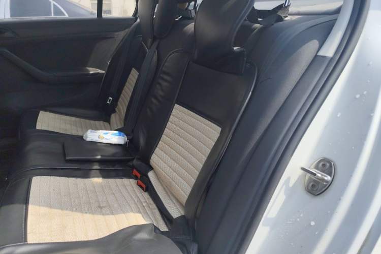 Used Volkswagen Jetta 2019 Dream Edition 1.4L Manual Fashion Version Left Rear Seat