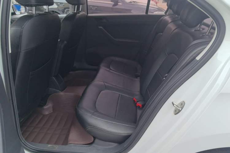 Used Volkswagen Jetta 2019 Dream Edition 1.5L Automatic Fashionable Version Left Rear Seat